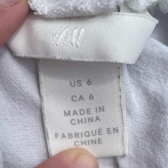 H&M Off Shoulder Cream Top - Picture 3 of 3